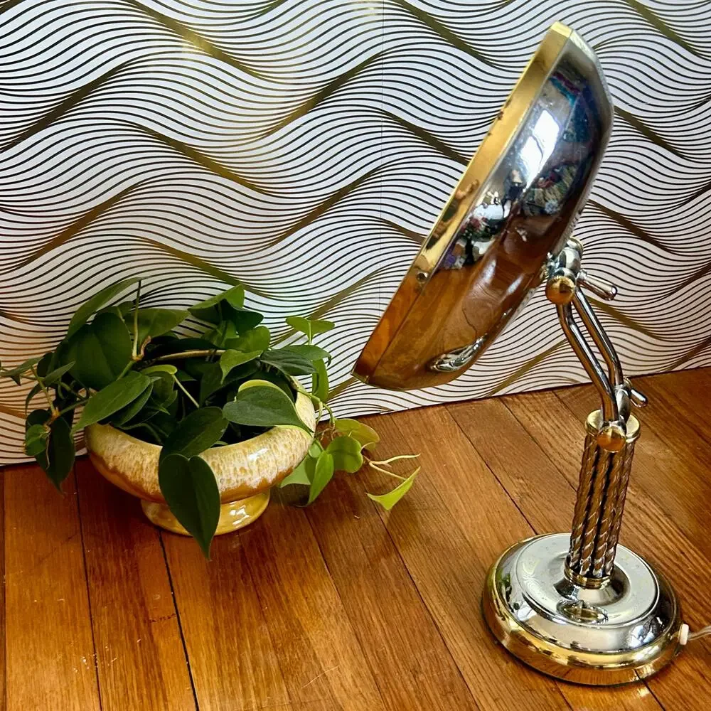 Vintage Cane & Reed Round Lighted Adjustable Make-Up Mirror with Twisted Stem